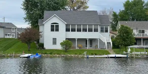 1728 Colonial
