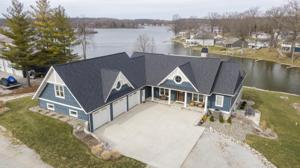 1375 Hilltop