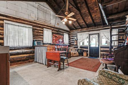 3825 Lake Shore