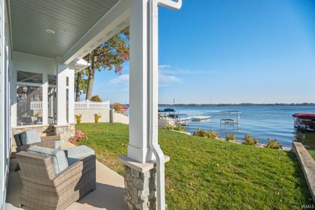 11046 N Ideal Beach