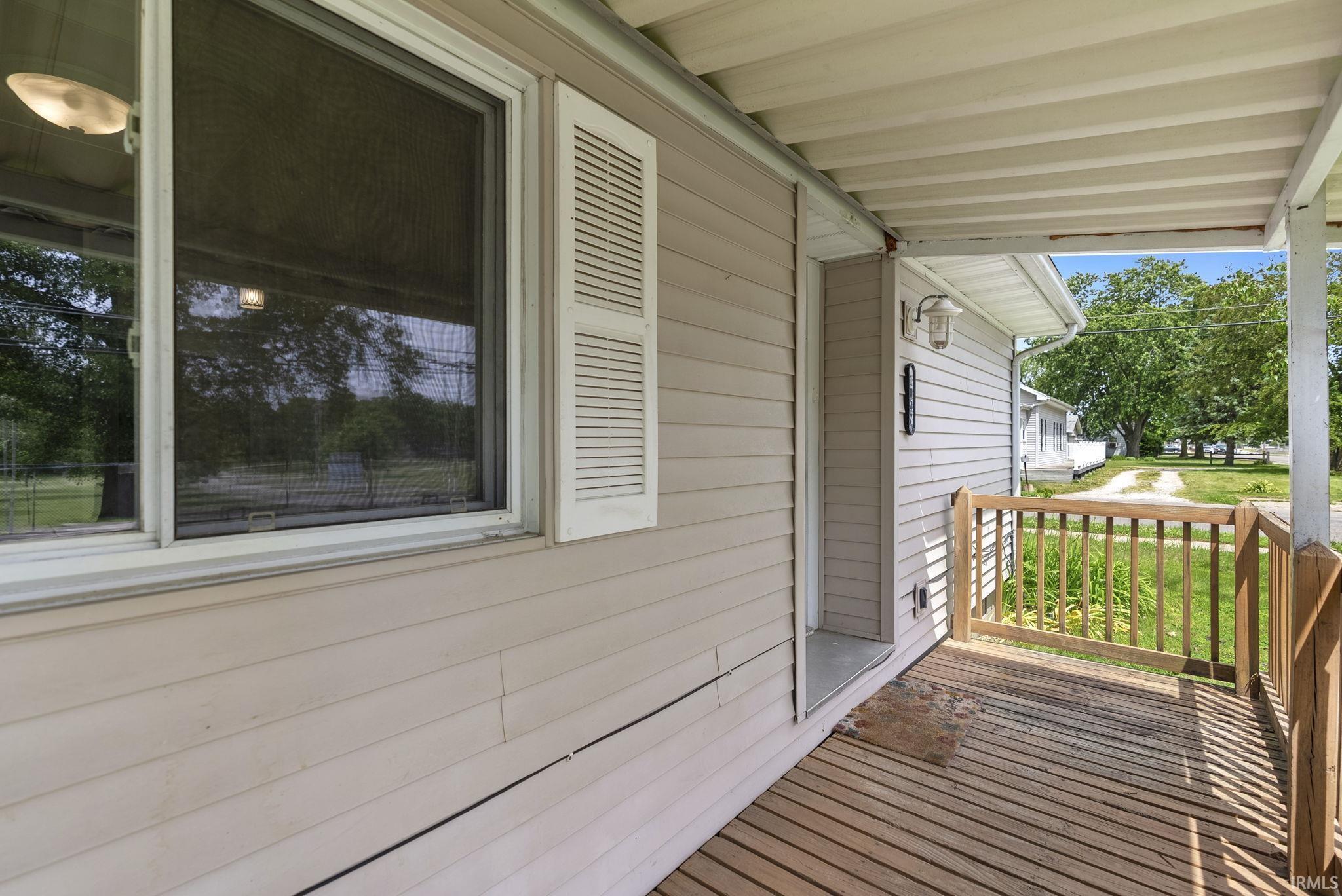 Image 3: Deck, Deck Image 3: Deck, Deck