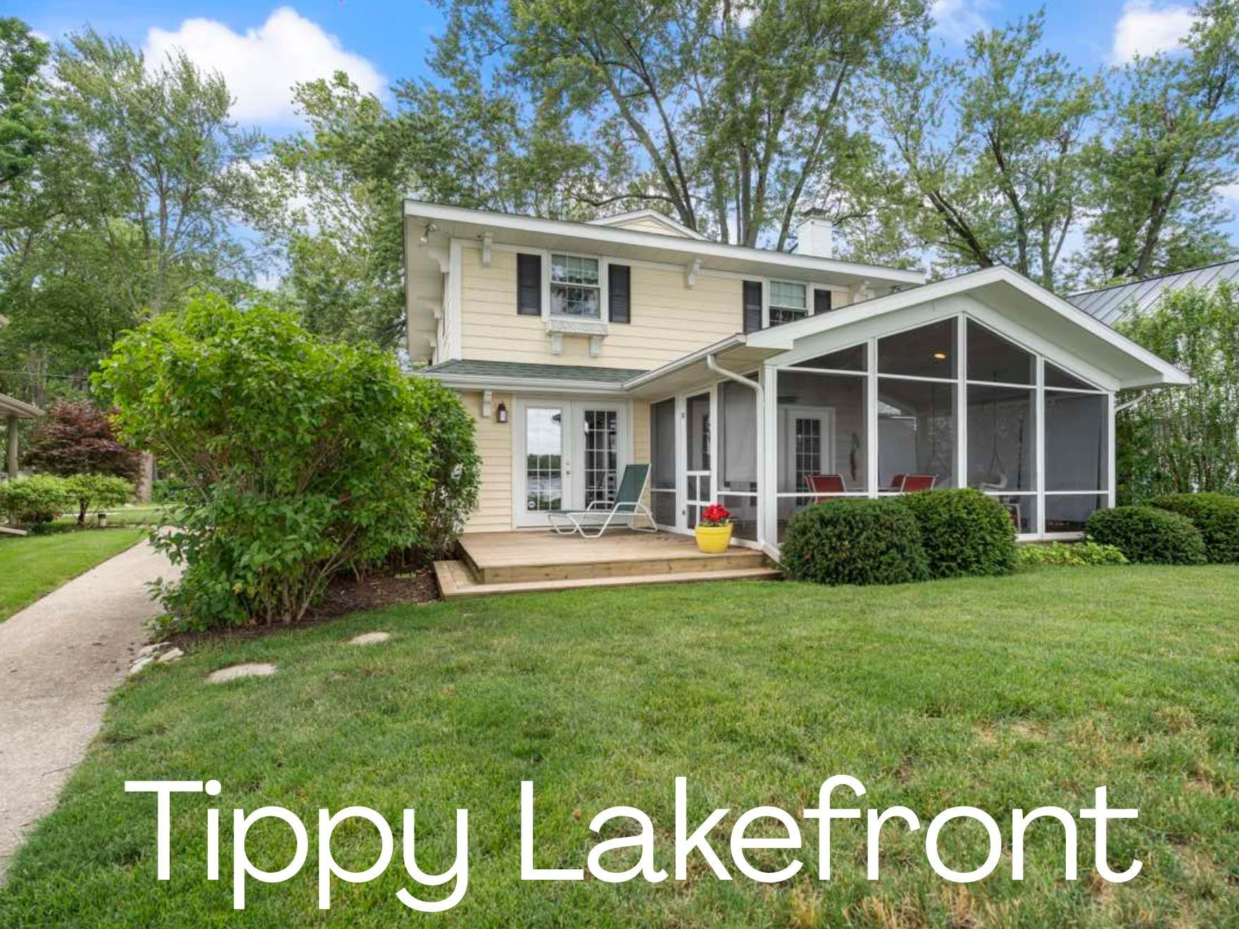 Image 2: Lake Side of Home
