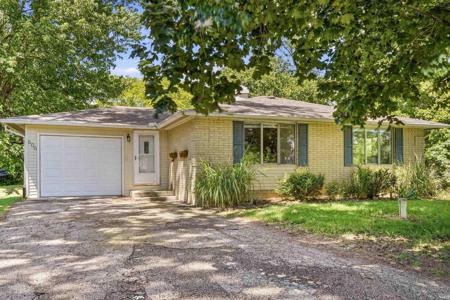 606 W Elm