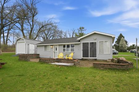 6910 N 925 East