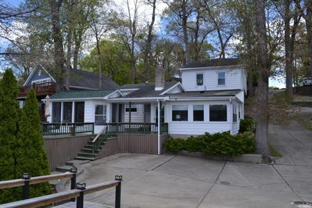 10922 N Lower Lake Shore