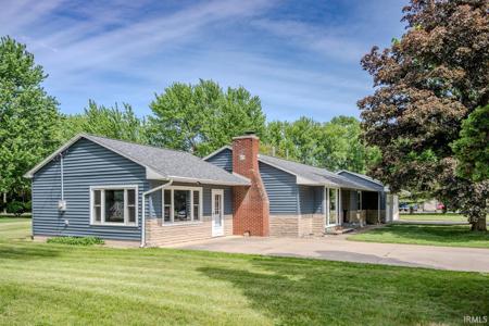 404 E Pickwick