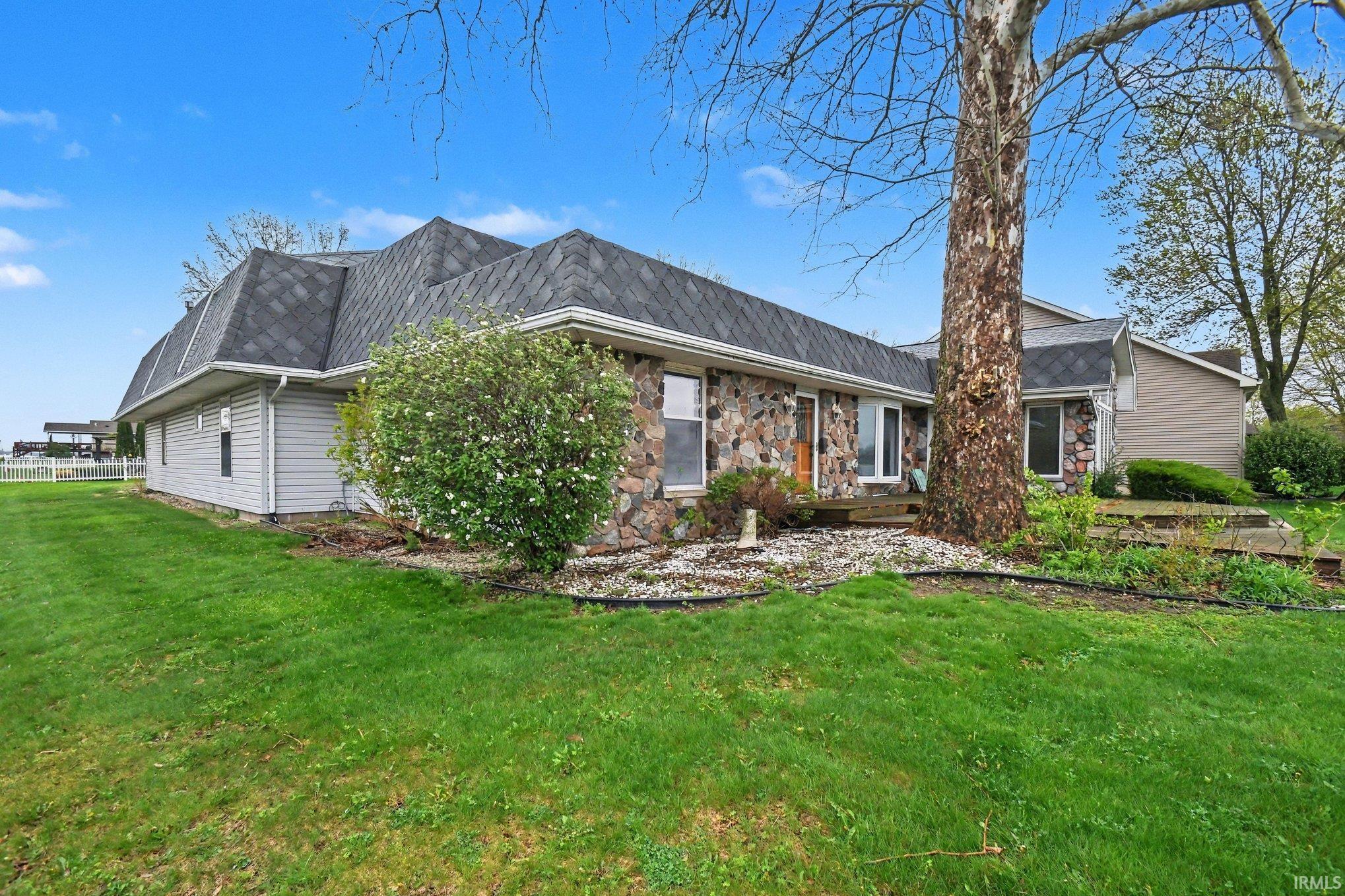 Image 3: 3121 Sea Lane