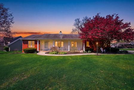 613 E Nokomis