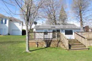 1673 E Bair