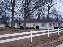 647 N Center