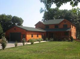 6807 N Skaggs