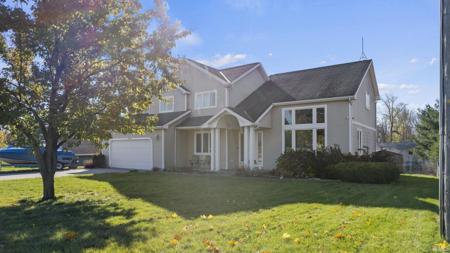 11481 N Candy Cane
