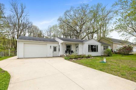 3955 W Shady Side
