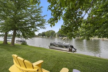 2127 Bluewater