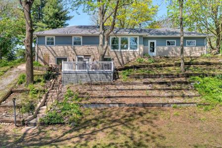 8395 N Kiger