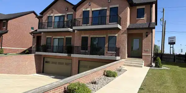 1606 North Shore