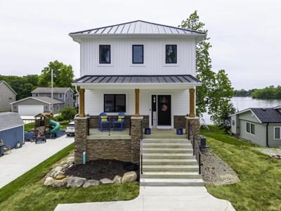 1498 N Shore