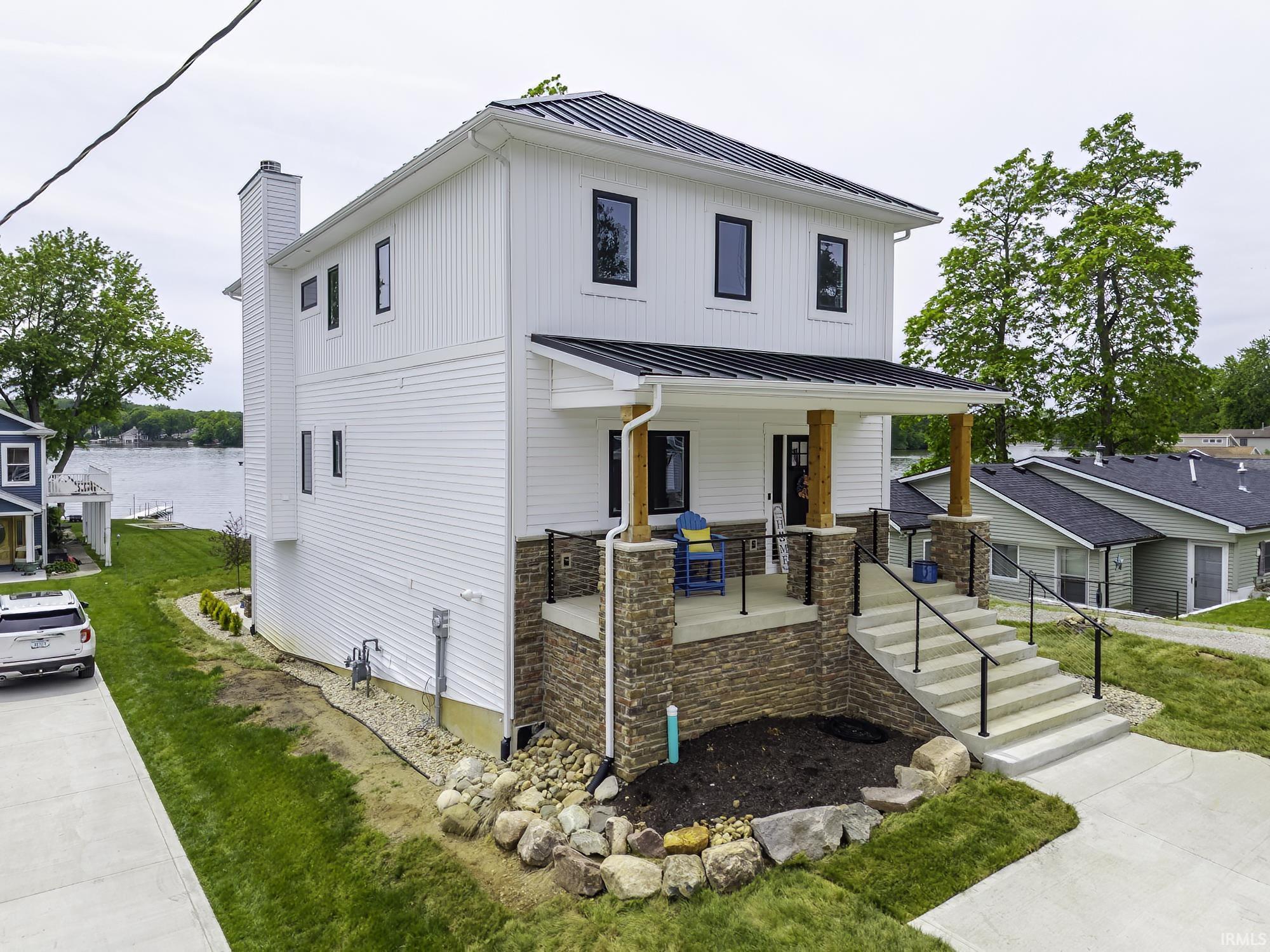 Image 2: Front house, Front Of Structure Image 2: Front house, Front Of Structure