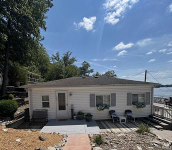 11820 N Vista