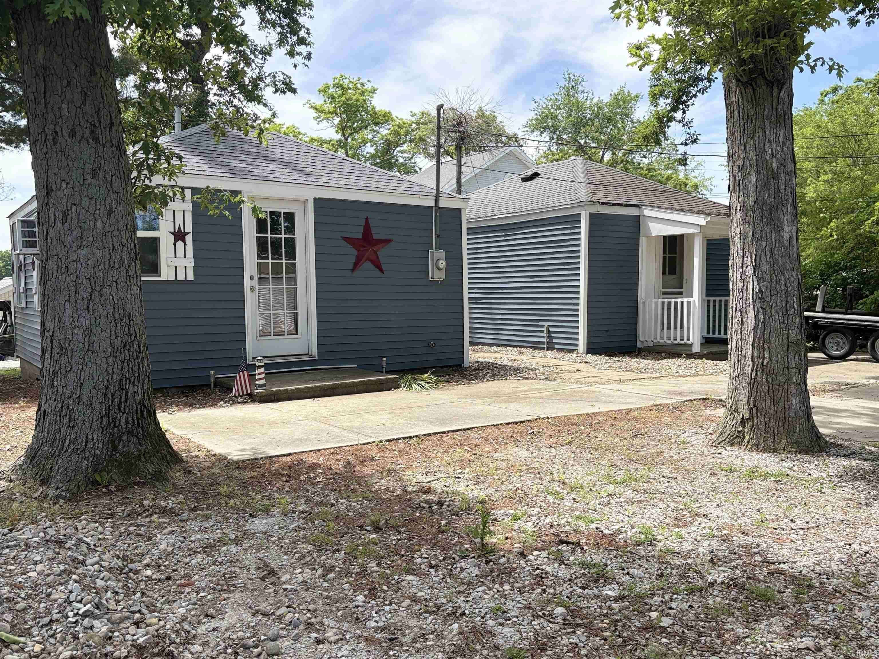 Image 2: Cottage
