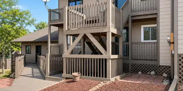 9479 S Lake Ridge