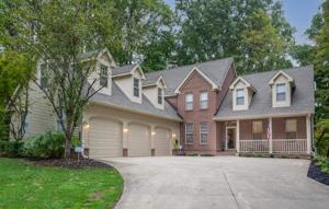 2825 E Pointe Cove