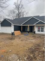 507 E Lake View