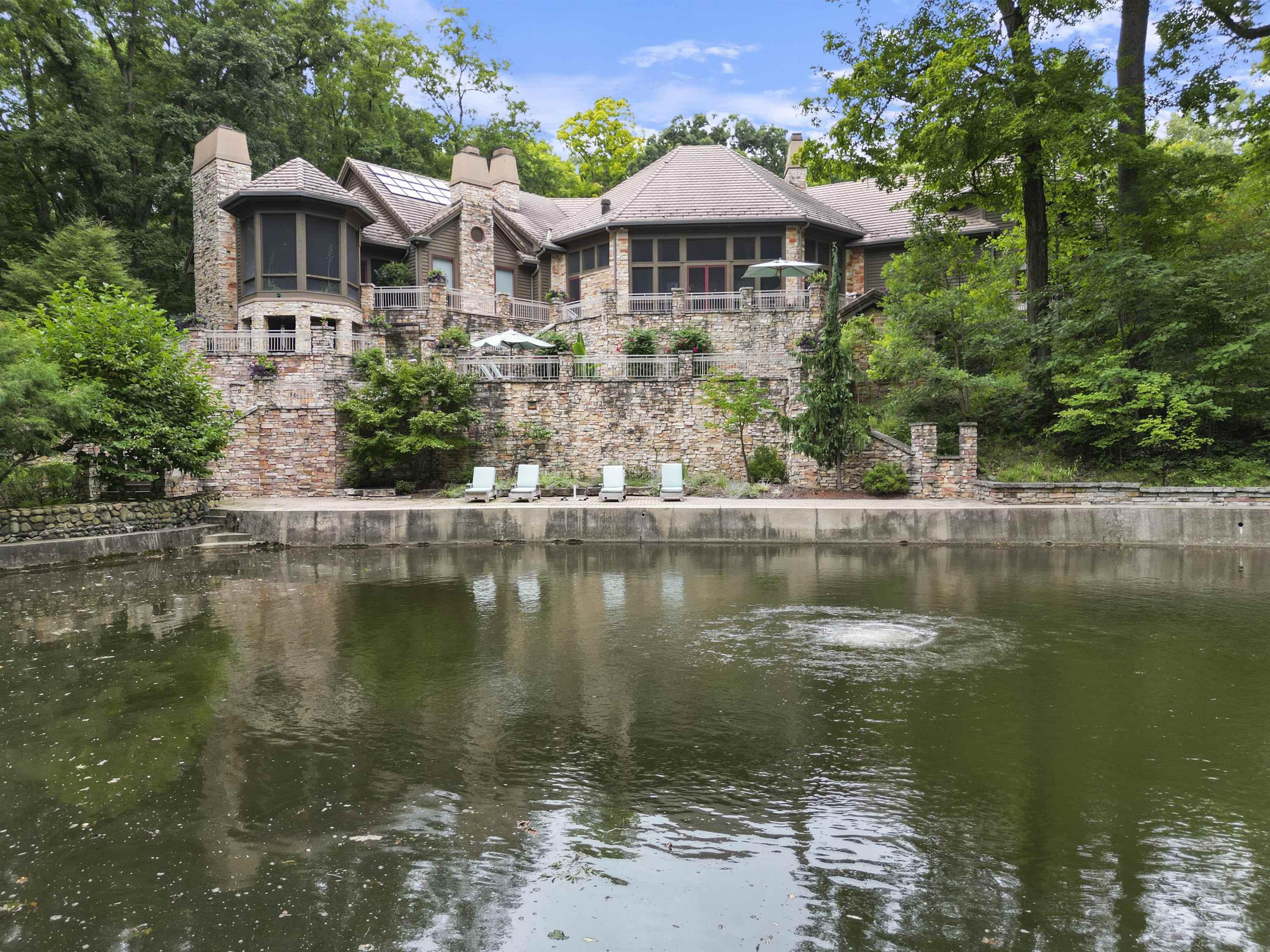 Image 0: Water view, Welcome to. Luxury