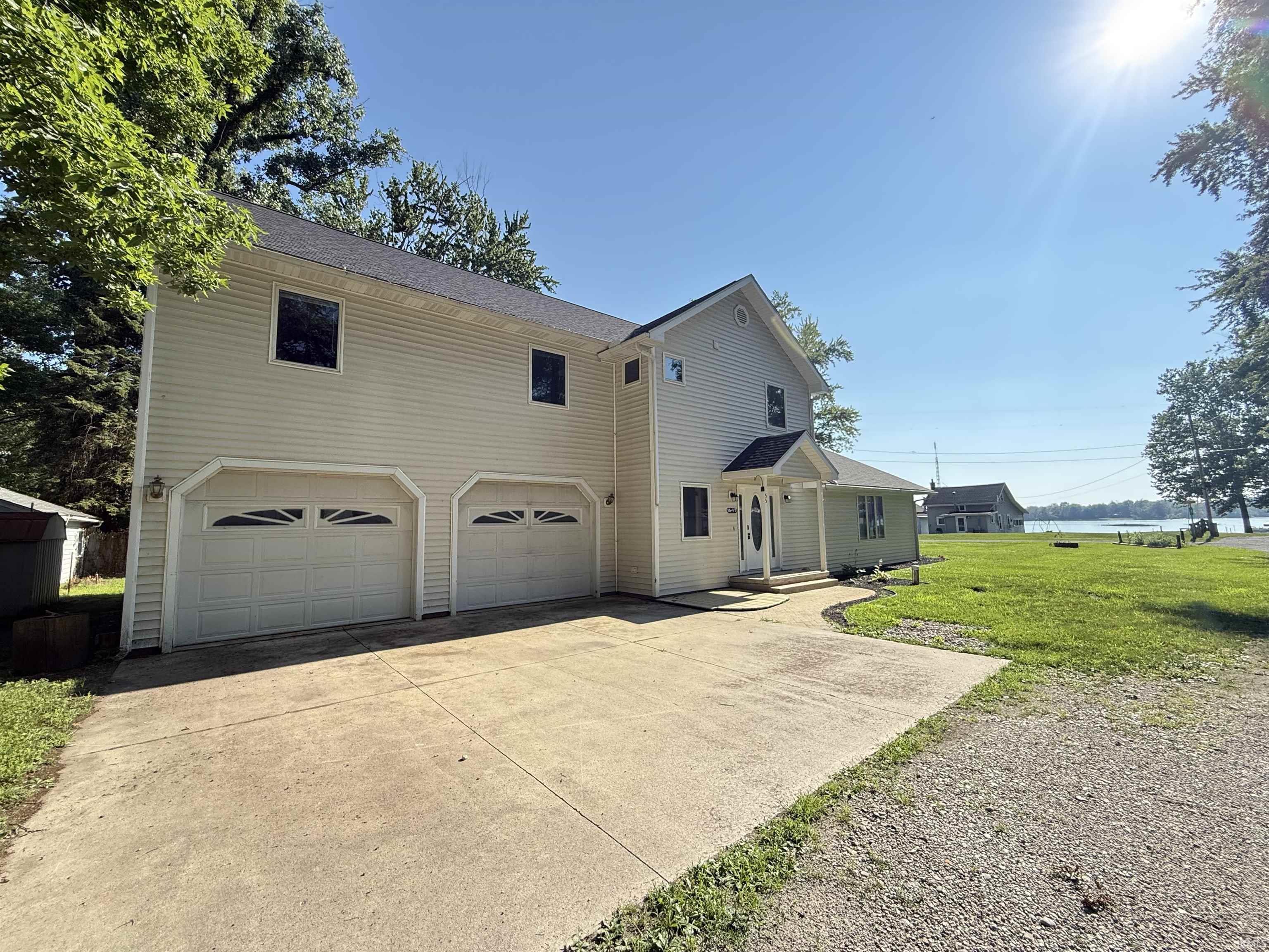 Image 1: Front house, Front Of Structure
