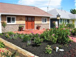 2216 Wolfs Point