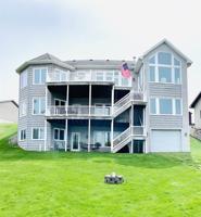 1639 E Bair