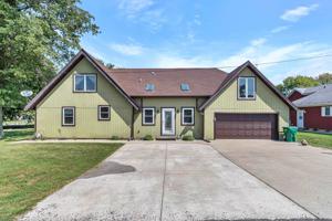 4152 W Shore