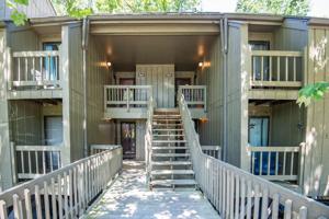 9440 S Lake Ridge