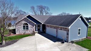 5468 E Fairbanks