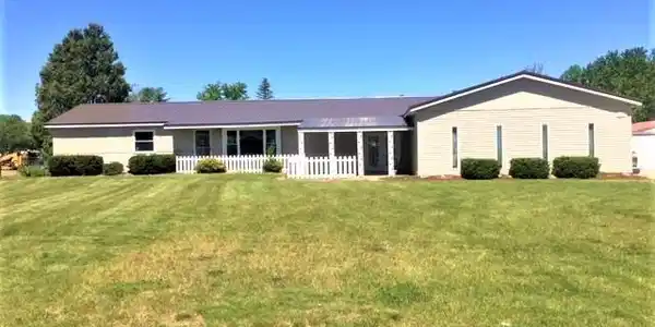 2605 Wolf's Point
