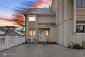 411 E Washington