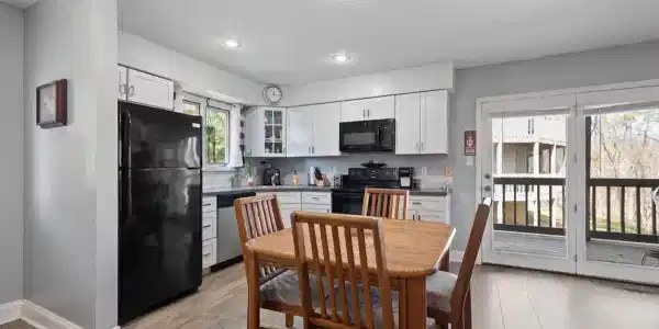 9393 S Pointe Retreat