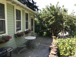1103 E SHORE DRIVE