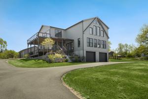 1041 Cayuga Heights Road