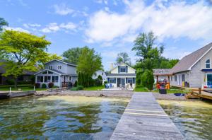 6 Ladoga Park Road