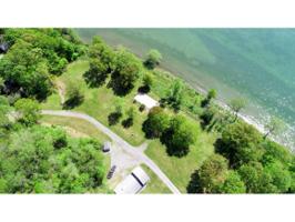 33 Cayuga Shores Drive