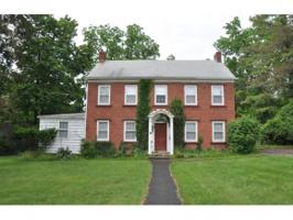 27 Wells Street (aka Eagle Cottage)