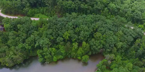 Image 4: 104-105-106 overhead