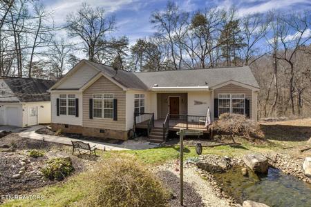 107 Clear Springs Rd