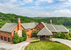 700 Summit Hill Drive