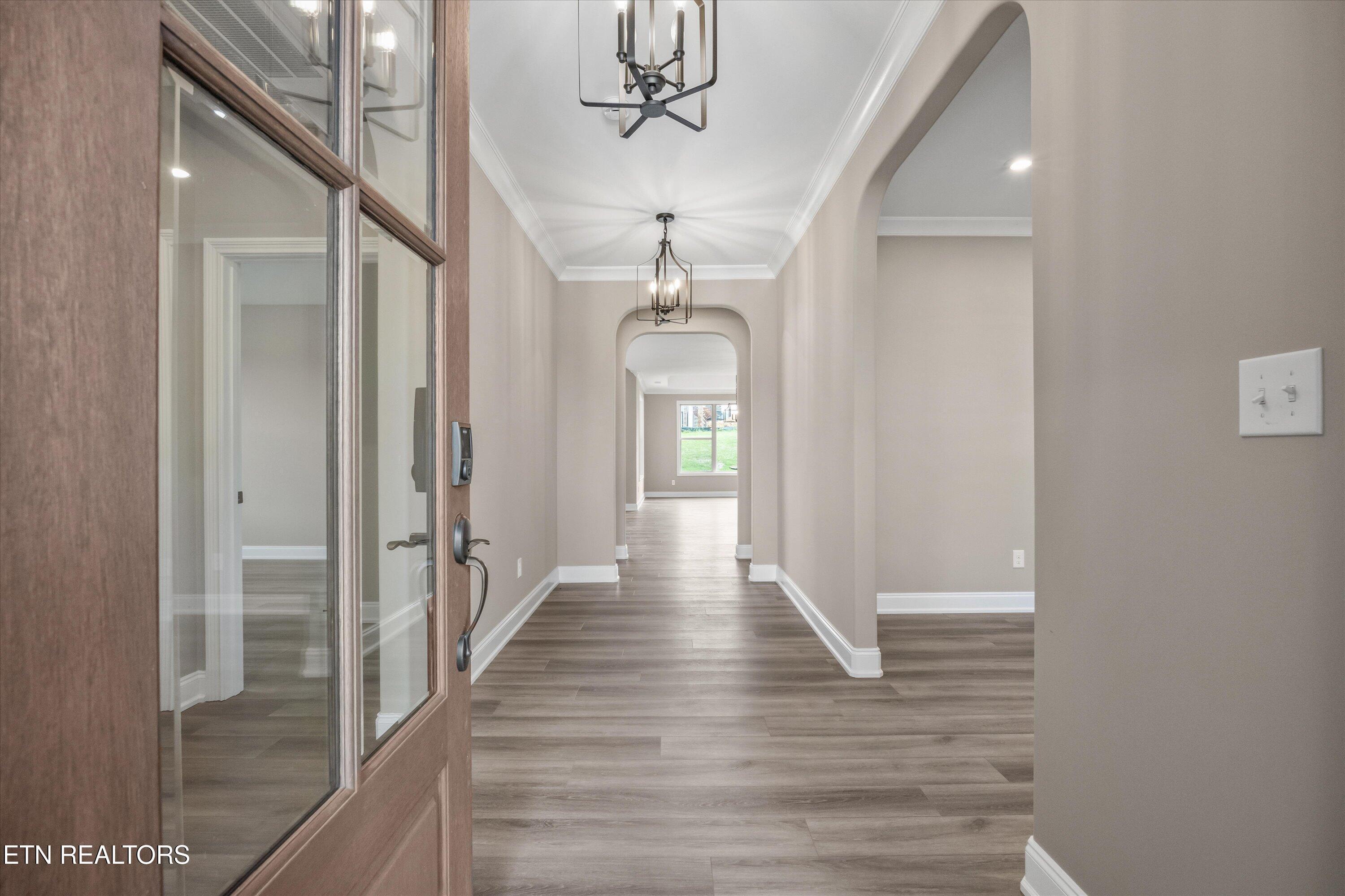 Image 4: Welcoming and Bright Entrance