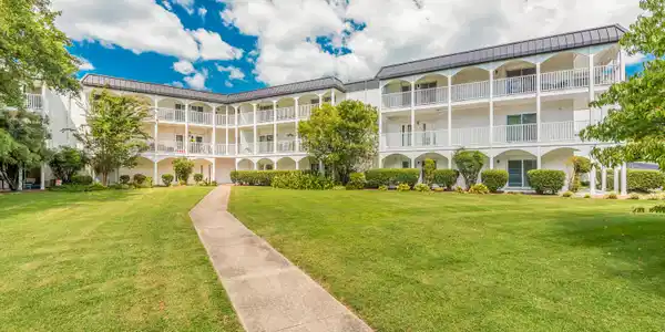5709 Lyons View Pike