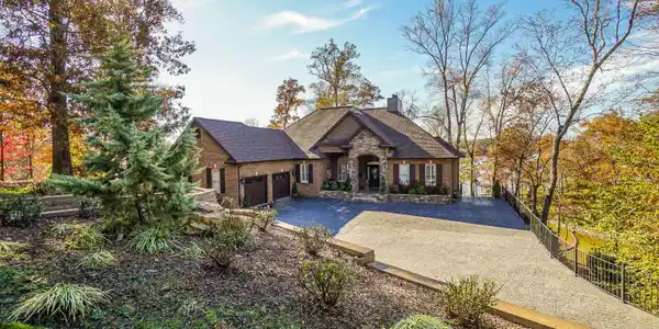 4406 Forrest Ridge Drive