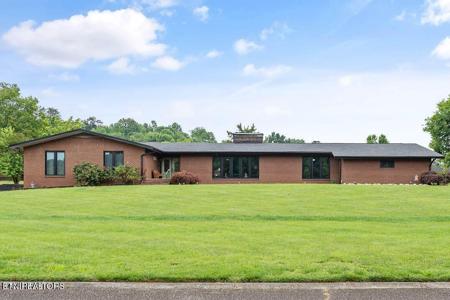1718 River Shores Drive
