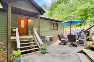 127 Emerald Point